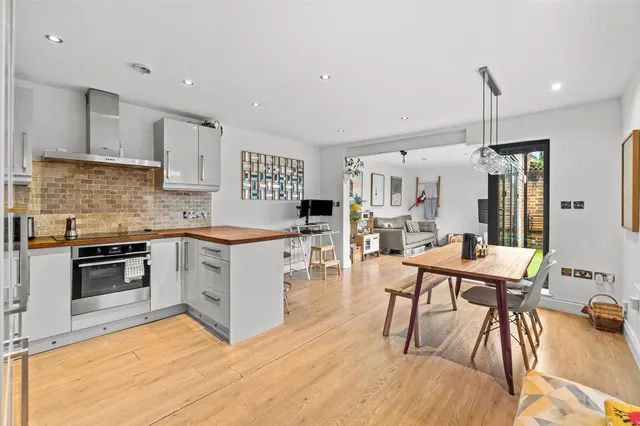 Photo 3 — Avenue Road, Hampton, TW12 2BH
