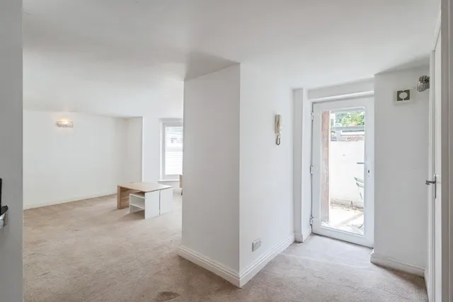 Photo 3 — Palatine Road, Didsbury, Manchester, Greater Manchester, M20