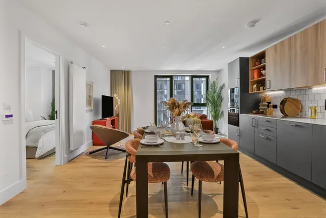 Charter Street, Canary Wharf, E22, photo 2
