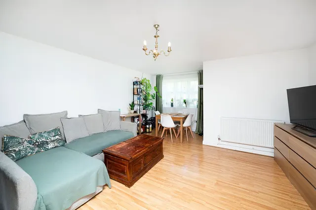 Harper Close, Oakwood, N14, photo 1