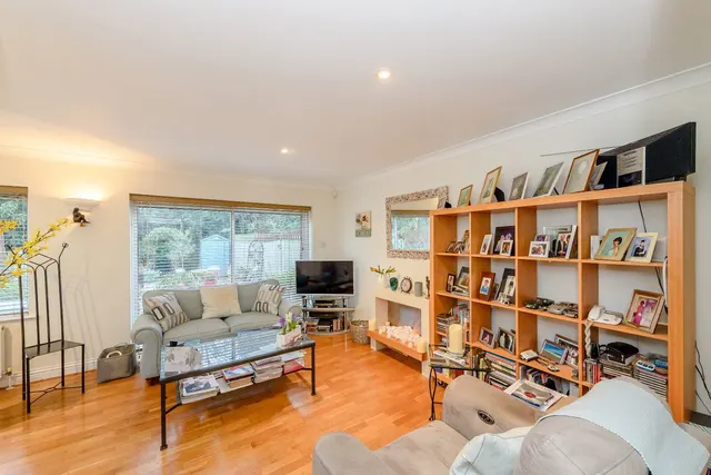 Ross Haven Place, Northwood, HA6, photo 2