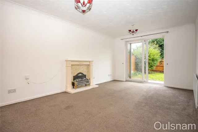 Photo 3 — Forge Drive, Bromsgrove, Worcestershire, B61 8DR