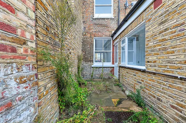 Raynham Road, London, W6, photo 3