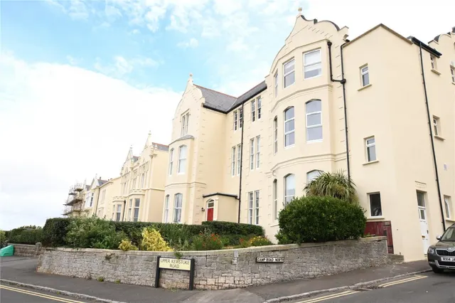 Camp Road North, Weston-super-Mare, BS23, photo 1