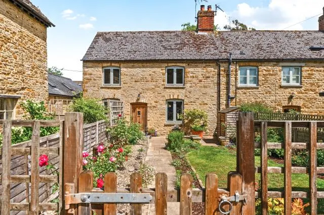 West End, Kingham, OX7, photo 1
