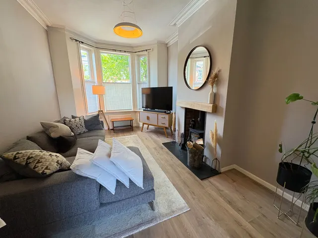 Bloom Street, Edgeley, SK3, photo 2