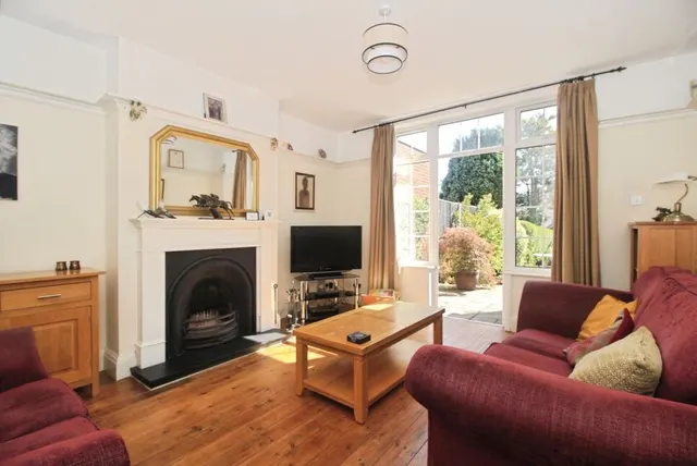 Photo 2 — Spa Lane, Hinckley, Leicestershire, LE10