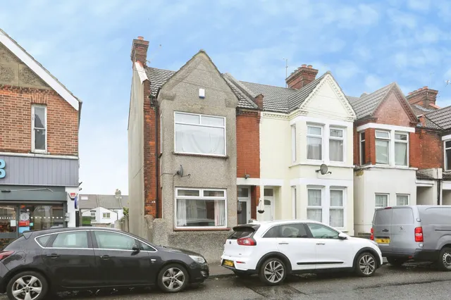 Canterbury Street, Gillingham, ME7, photo 1