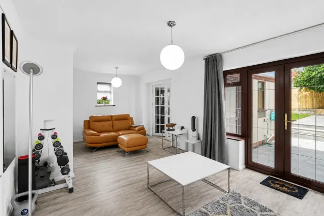 Prestbury Avenue, Newcastle, ST5, photo 2