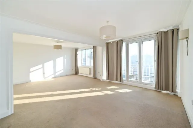 Kensington High Street, London, W14 8NY, photo 1