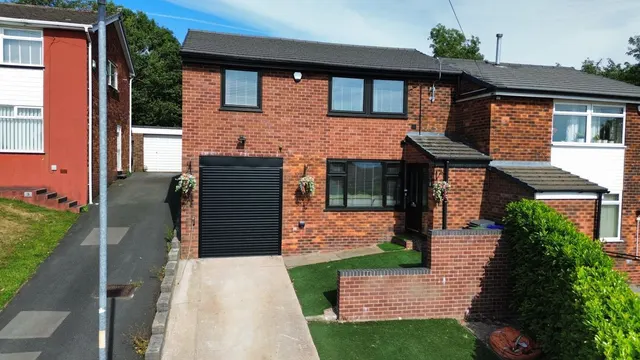 Windsor Drive, Stalybridge, SK15, photo 2