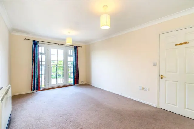 Bewick Gardens, Chichester, PO19, photo 2