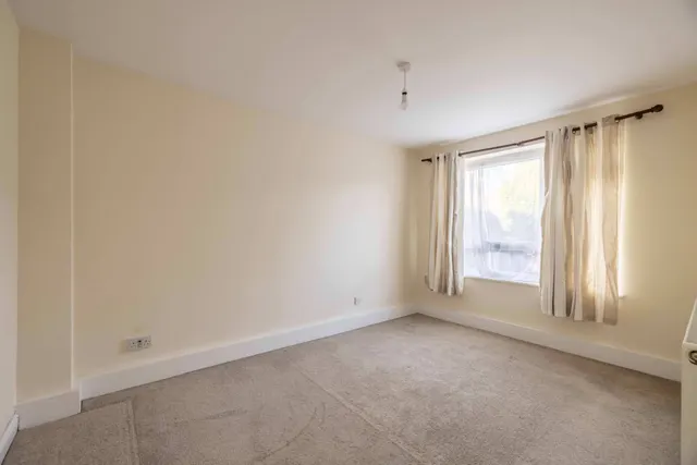Dedworth Road, Windsor, SL4, photo 3