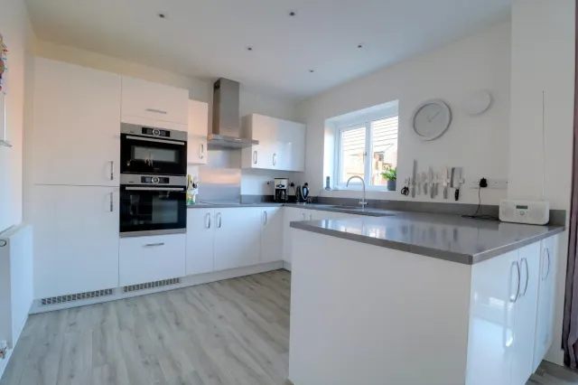 Lomas Way, Congleton, photo 3
