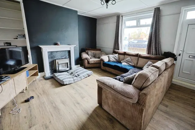 Tindale Crescent, Bishop Auckland, DL14, photo 2