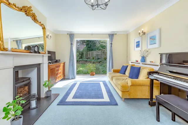 Photo 3 — Woodbury Park Gardens, Tunbridge Wells, Kent, TN4 9JT