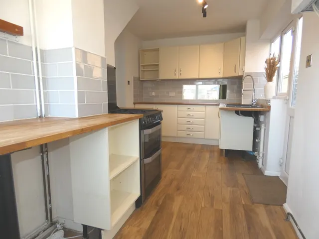 Willoughby Avenue, Peterborough, PE6, photo 2