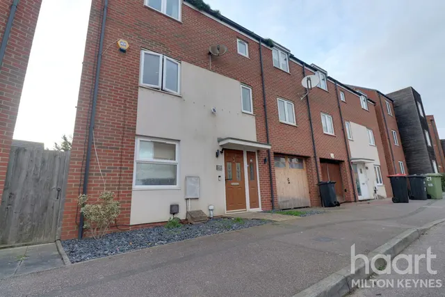 Lavender Hill, MK10, photo 1