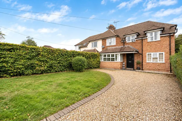 South Avenue, Farnham, GU9, photo 1