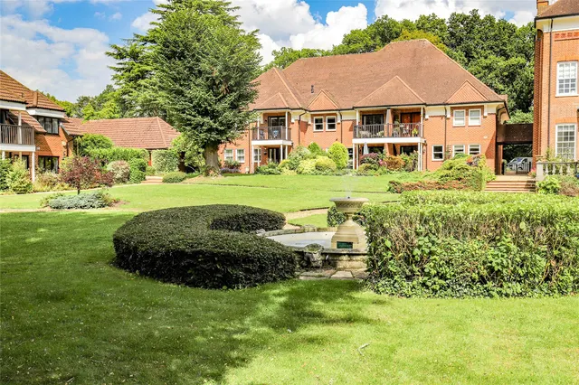 London Road, St. Albans, Hertfordshire, AL1 1TS, photo 1