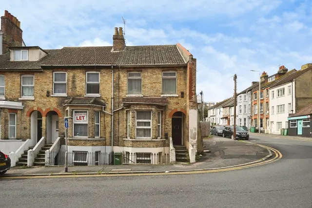 Bradstone Road, Folkestone, CT20, photo 1