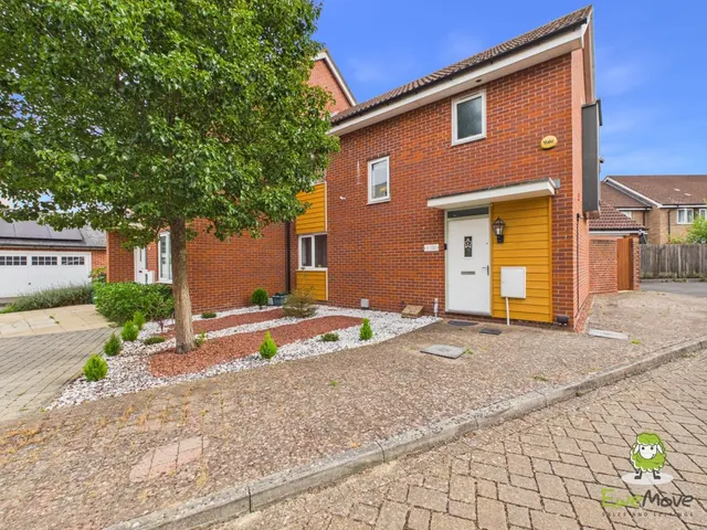 Edmund Court, Basingstoke, RG24, photo 1