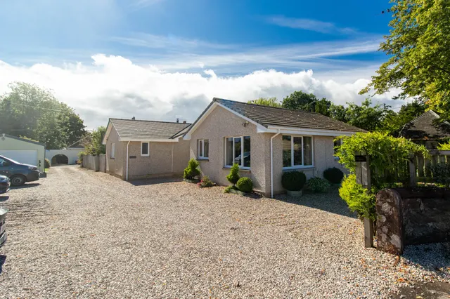 Main Road, Westmuir, DD8, photo 1