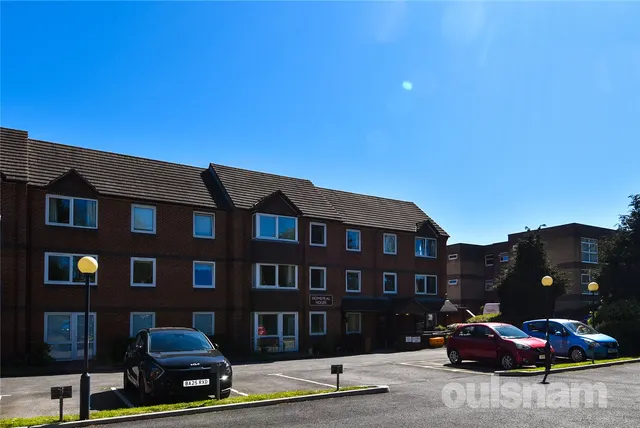 Alcester Road South, Kings Heath, Birmingham, West Midlands, B14 6DT, photo 1