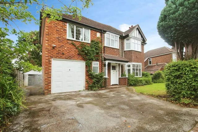 Croft Road, Wilmslow, Cheshire, SK9, photo 1