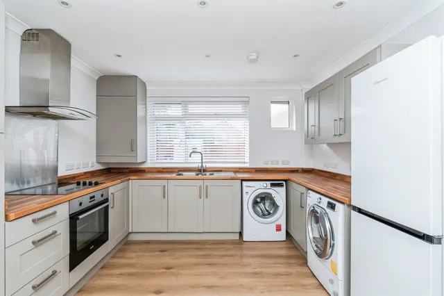 Water Lane, Totton, SO40, photo 3