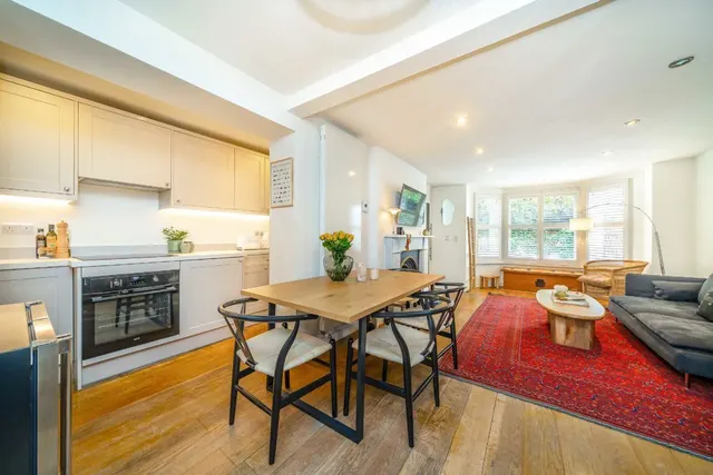 Gauden Road, SW4, photo 2