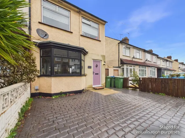 Elstree Gardens, Belvedere, DA17, photo 1