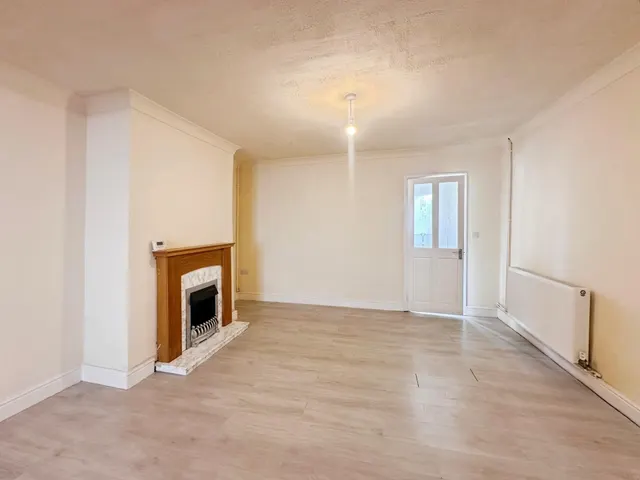 Catherine Street, Alfreton, DE55, photo 3