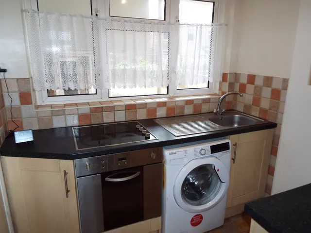 Photo 3 — Stockwell Court, Mansfield, NG18