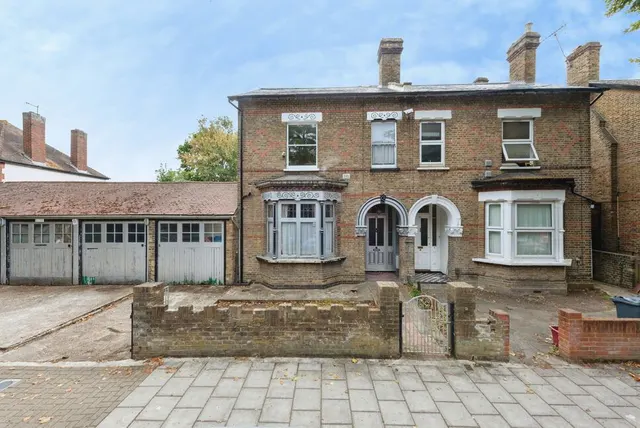 St Stephens Road, Hounslow, TW3, photo 1