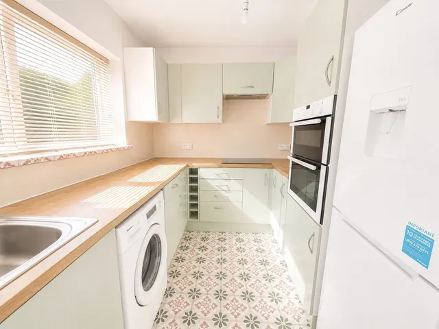 Foley Way, Haverfordwest, SA61, photo 2