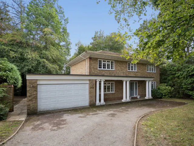 Amersham Road, Hazlemere, HP15, photo 1