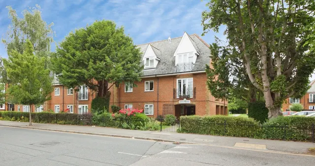 Watermans, Junction Road, Romford, RM1, photo 1