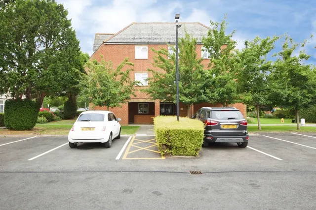 Photo 2 — Watermans, Junction Road, Romford, RM1