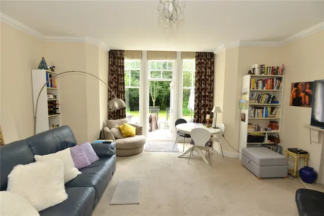 Photo 3 — Highfield Hall, Fordingbridge, Hampshire, SP6 3BS