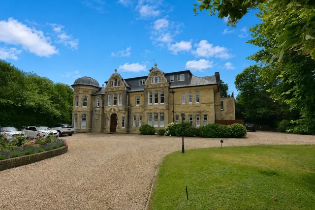 Highfield Hall, Fordingbridge, Hampshire, SP6 3BS, photo 1