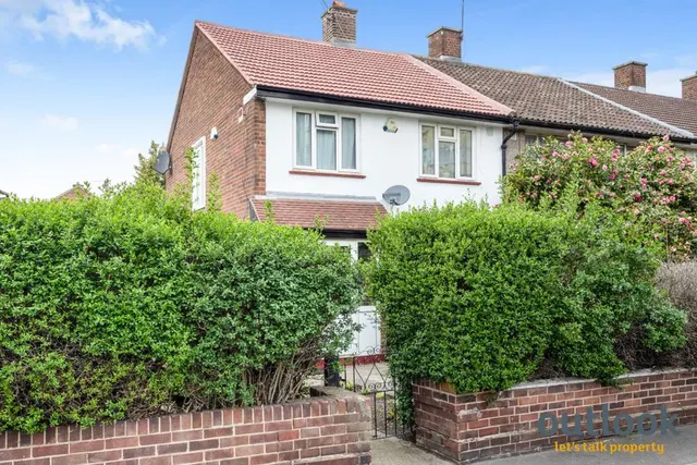 Church Street, Stratford, E15, photo 1