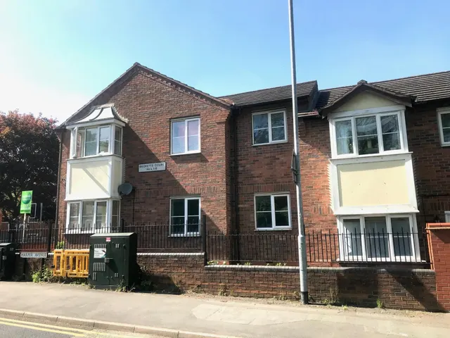Horninglow Road, Burton upon Trent, DE13, photo 1