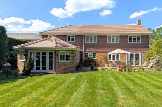 Hurstwood, Ascot, SL5, photo 1
