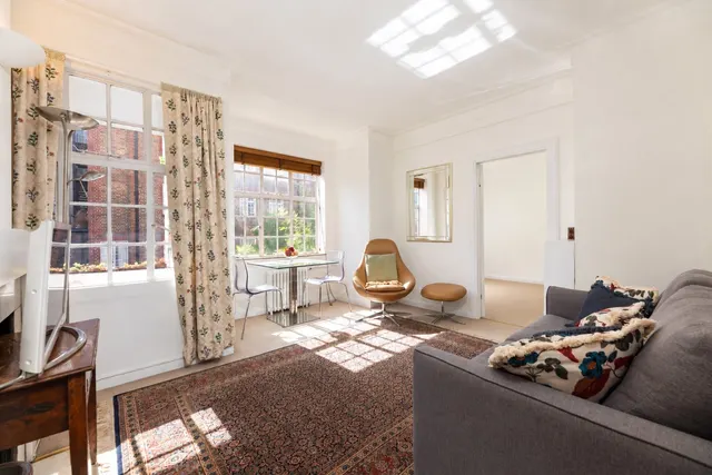Kings Road, Chelsea, London, SW3, photo 1