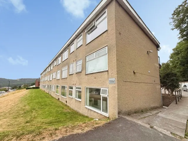 Carr Road, Deepcar, S36, photo 1