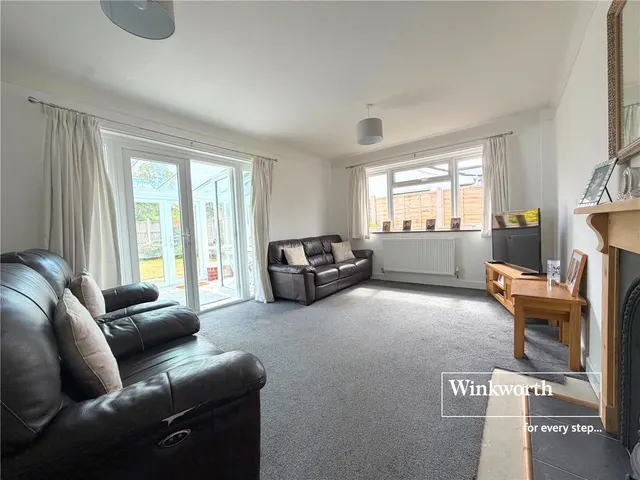 Photo 2 — Southwood Close, Ferndown, Dorset, BH22