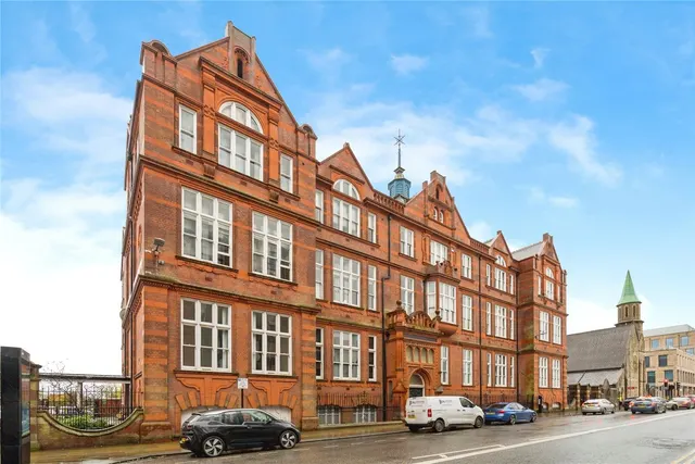 Great Moor Street, Bolton, BL1, photo 1
