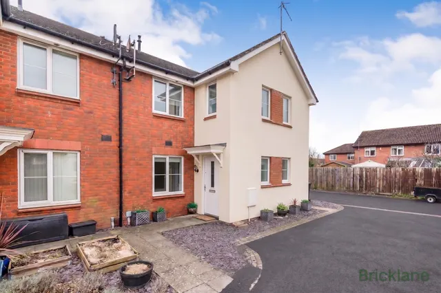 Tarnock Avenue, BS14, photo 1
