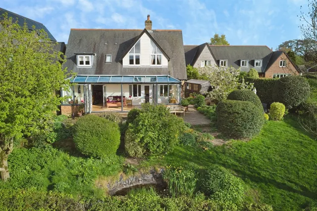 Deweys Place, Donhead St. Mary, Shaftesbury, photo 1